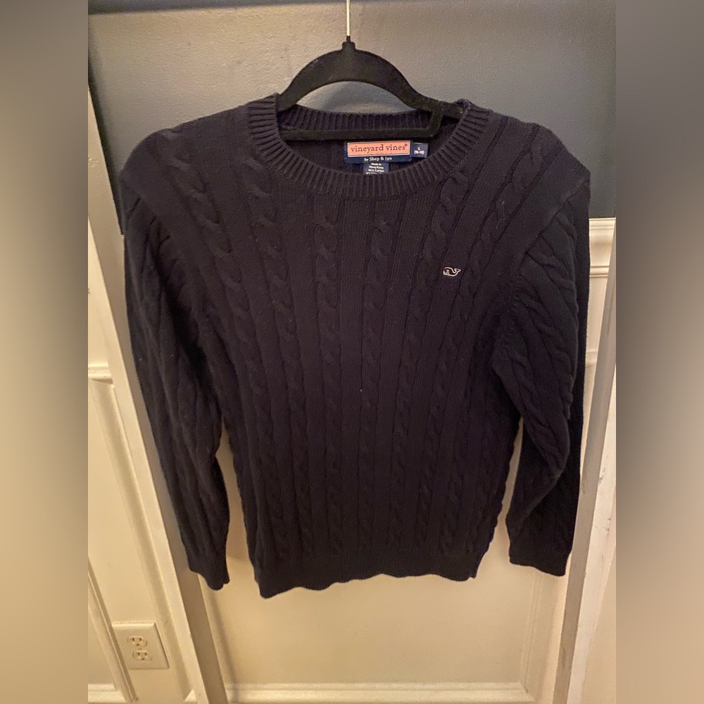 Boy’s Vineyard Vines sweater size 16/18